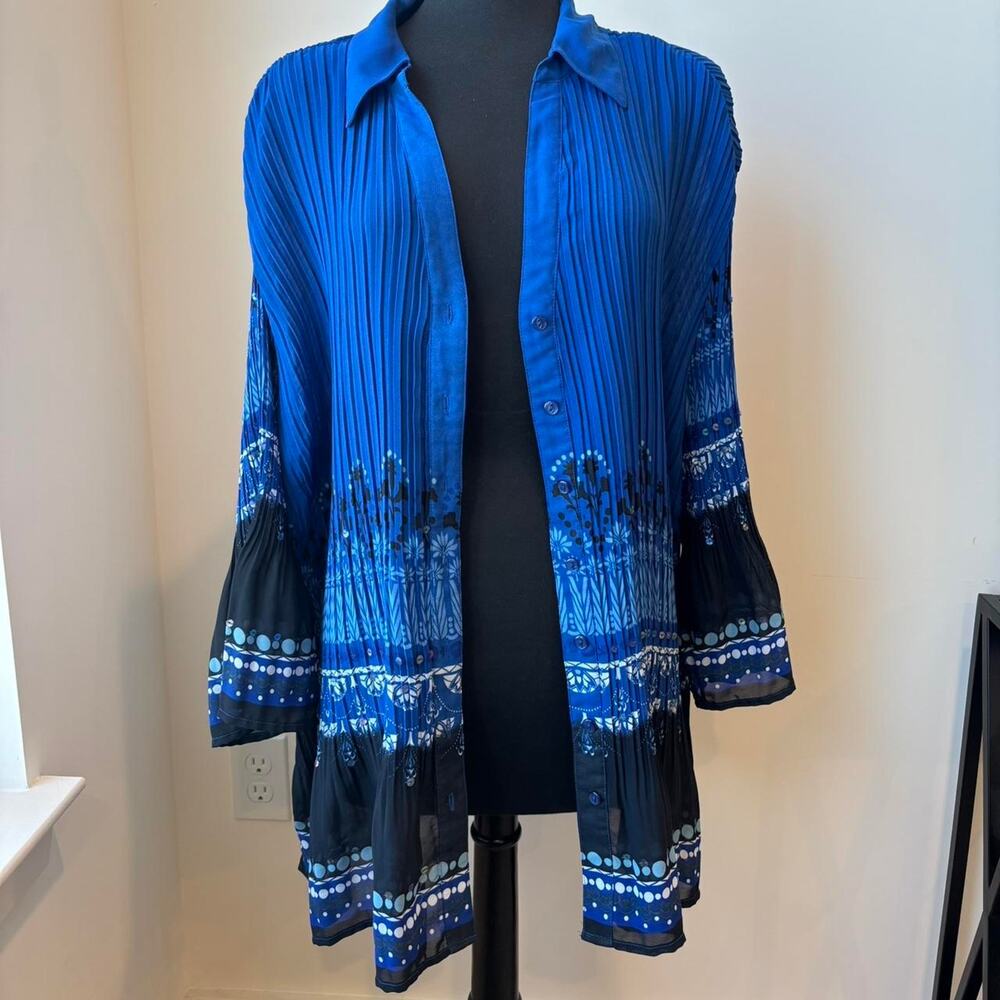Liz and Me Blue and Black Pleated Patterned Button Up Lightweight Blouse 2X
